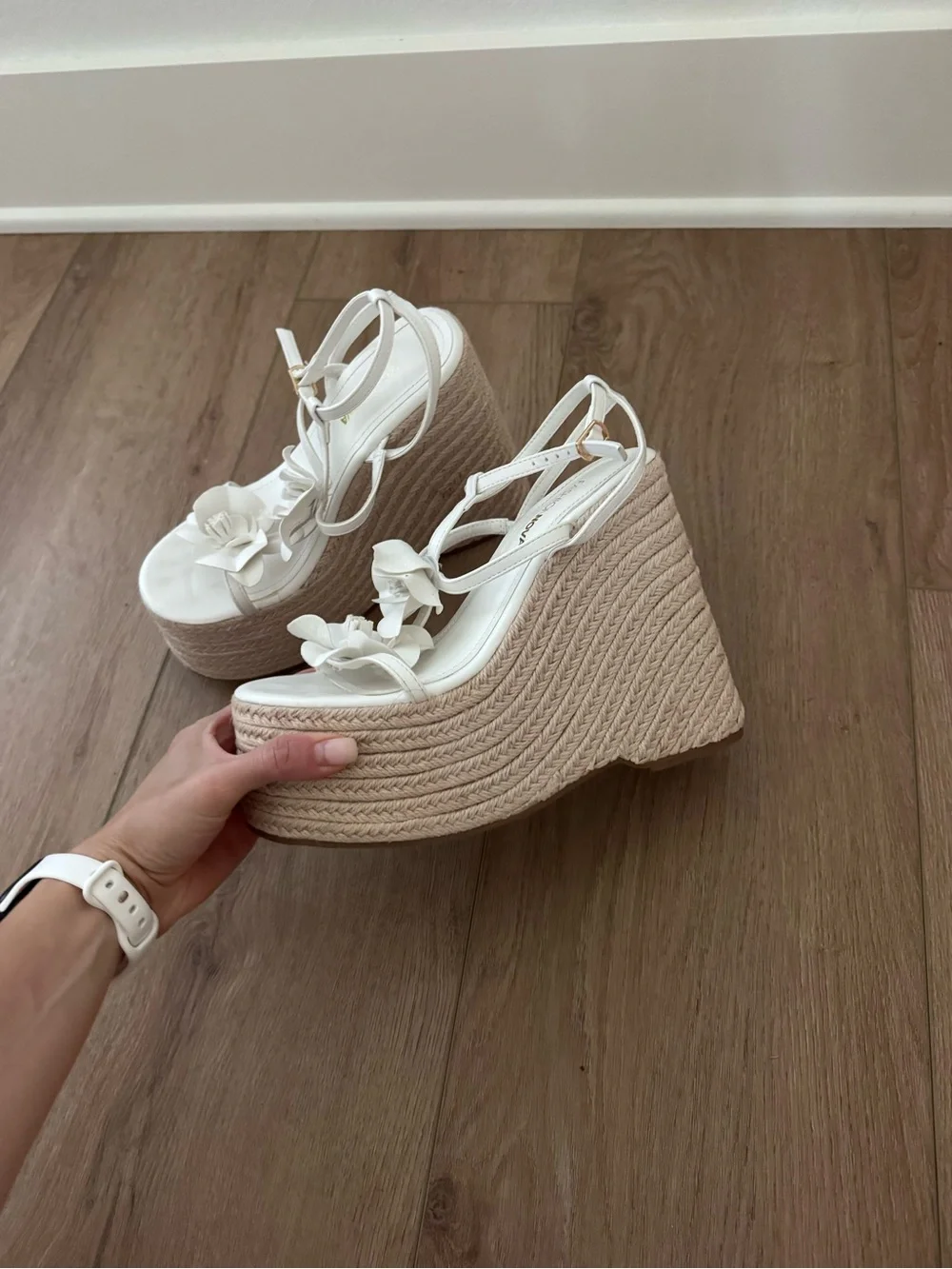 Andrea Floral Platform Wedges - Size 7